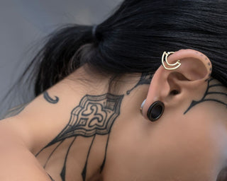 Triangle Swing - 14k Gold Clicker Ring