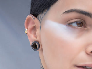 wide solid gold clicker ring for helix