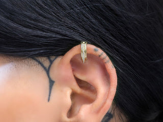 Row Flow - White Diamonds 14k Gold Clicker Ring