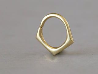Triangle3 - 14k Gold Septum Ring